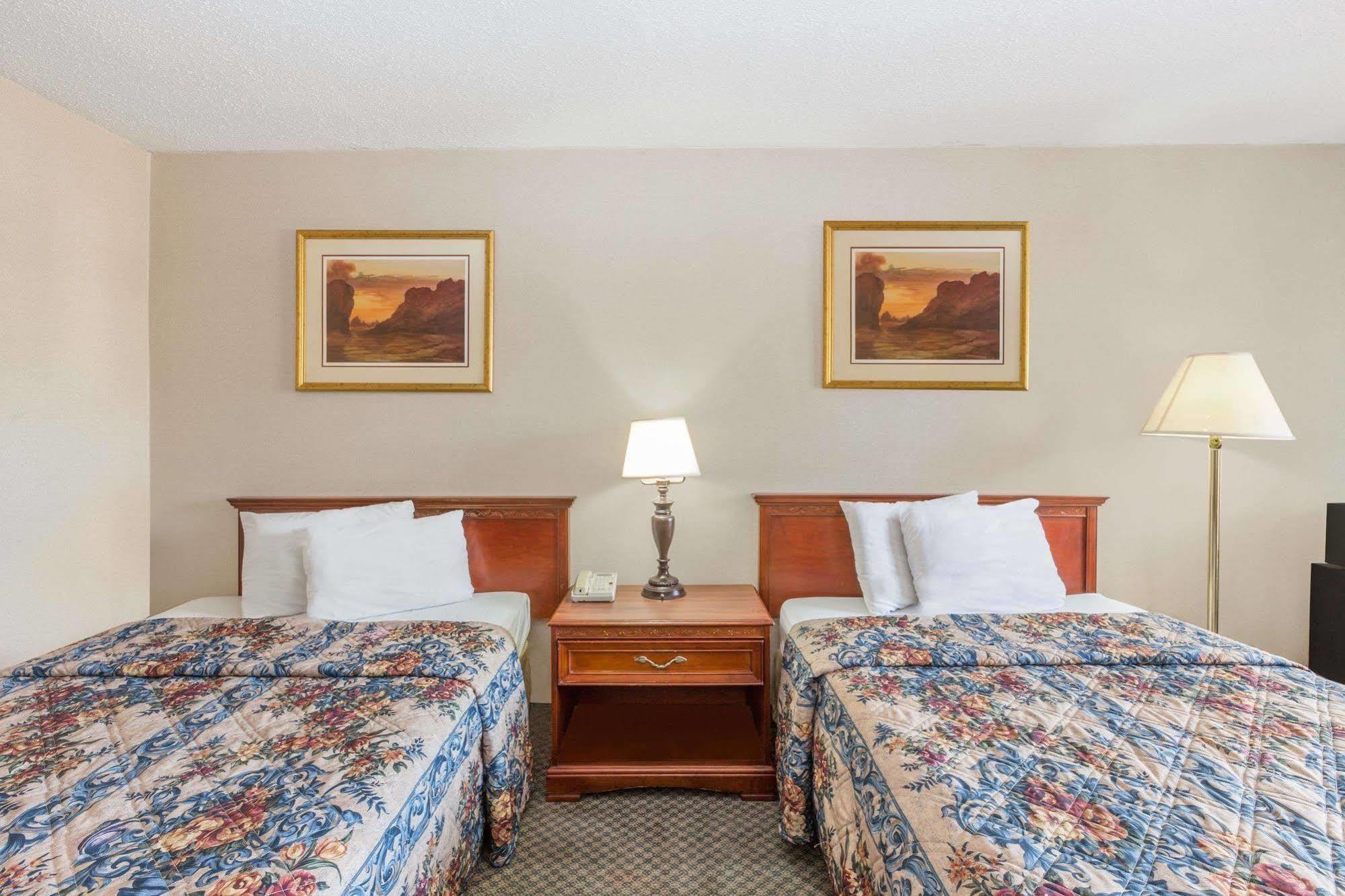 Knights Inn Overland Park Mission Zewnętrze zdjęcie